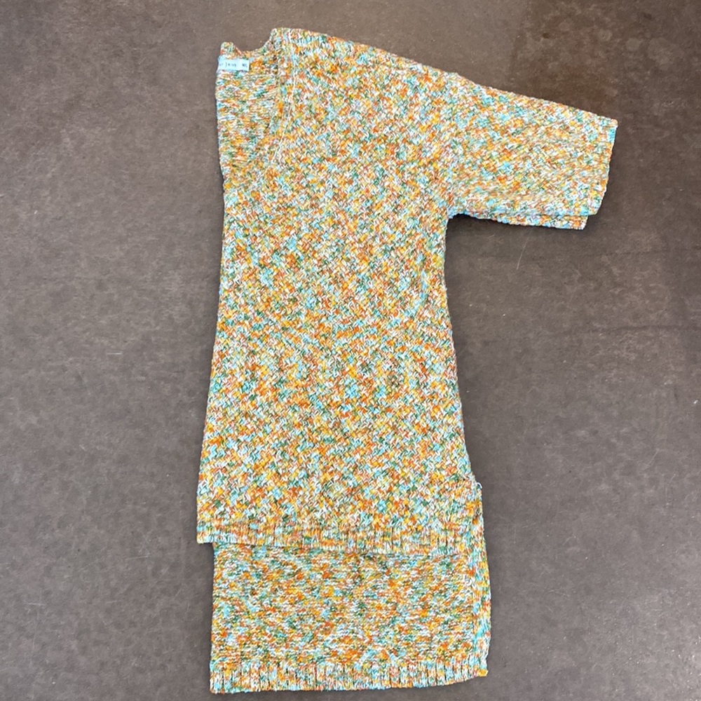 (Rescent) Rive sweater. Size Medium/Large - Picture 6 of 7